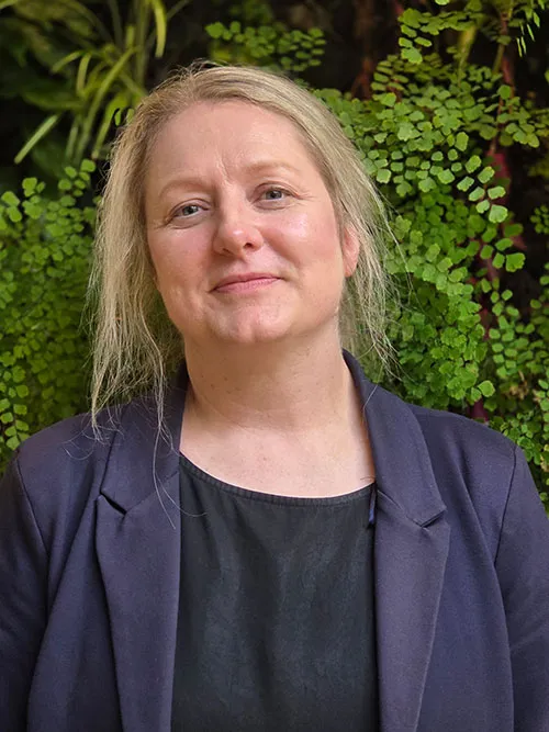 Associate Professor Tania Slatter